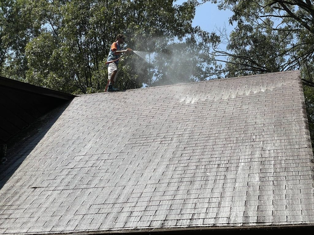 Roof Cleaning DeSoto County MS